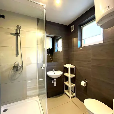 Przystan Holiday home Dziwnowek